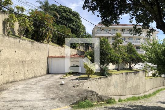 Fachada de apartamento para alugar com 3 quartos, 106m² em Praia da Bandeira, Rio de Janeiro