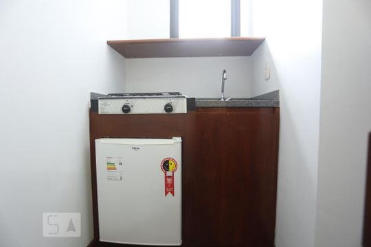 Cozinha de kitnet/studio para alugar com 1 quarto, 48m² em Consolação, São Paulo