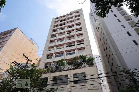 Fachada de apartamento para alugar com 2 quartos, 70m² em Pinheiros, São Paulo