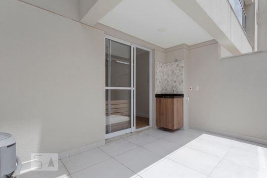 Varanda de kitnet/studio para alugar com 1 quarto, 44m² em Santa Cecilia, São Paulo
