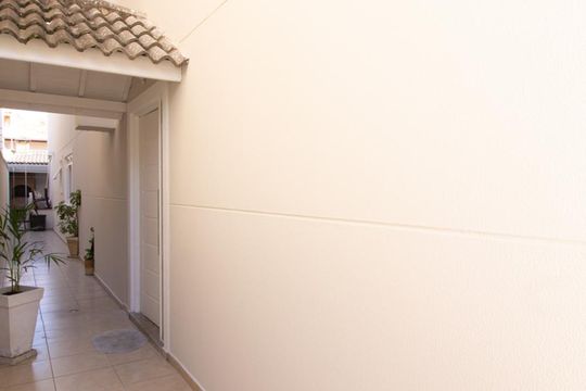Corredor Lateral Externo de casa para alugar com 4 quartos, 180m² em Parque Renato Maia, Guarulhos