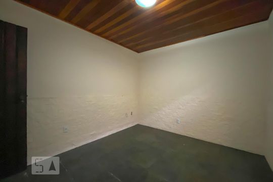 Quarto 1 de casa à venda com 4 quartos, 300m² em Ramos, Rio de Janeiro