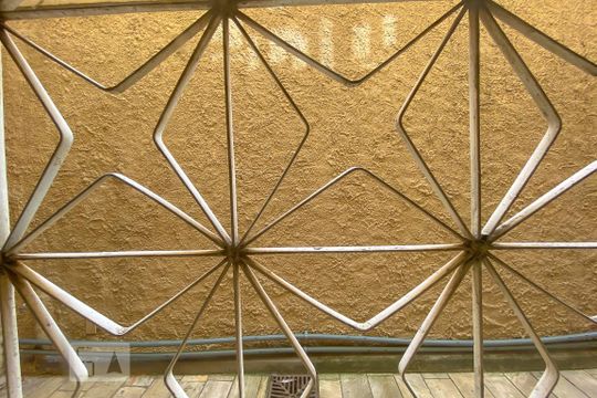 Sala de casa à venda com 4 quartos, 300m² em Ramos, Rio de Janeiro