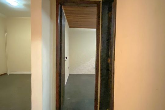 Corredor de casa à venda com 4 quartos, 300m² em Ramos, Rio de Janeiro