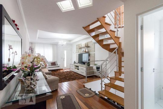 Sala de casa à venda com 3 quartos, 180m² em Picanço, Guarulhos