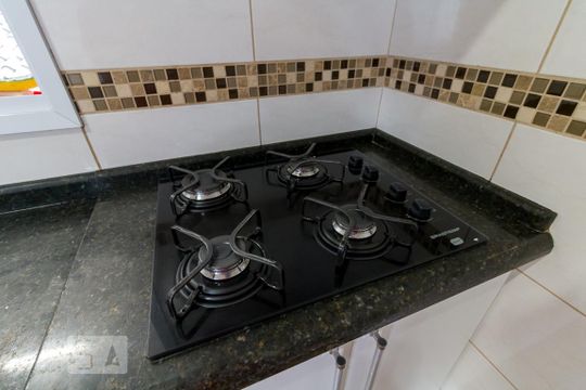 Cozinha - cooktop de casa para alugar com 3 quartos, 180m² em Picanço, Guarulhos