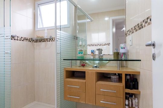 Banheiro quarto 1 suíte de casa à venda com 3 quartos, 180m² em Picanço, Guarulhos