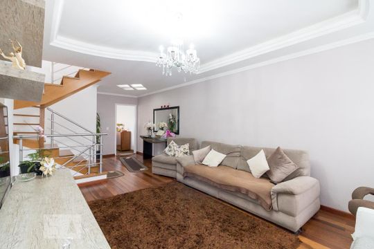 Casa à venda com 3 quartos, 180m² em Picanço, Guarulhos