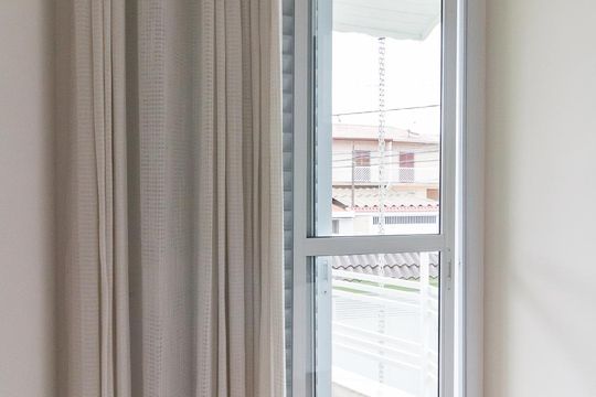 Varanda quarto 1 suíte de casa à venda com 3 quartos, 180m² em Picanço, Guarulhos