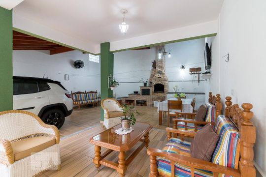 Área de estar - churrasqueira de casa para alugar com 3 quartos, 180m² em Picanço, Guarulhos