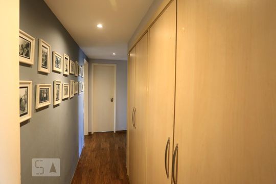 Corredor de apartamento à venda com 3 quartos, 130m² em Parque Colonial, São Paulo