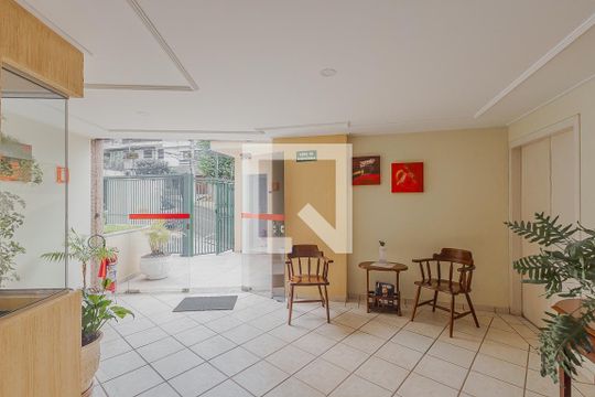 Hall social de apartamento para alugar com 1 quarto, 42m² em Perdizes, São Paulo