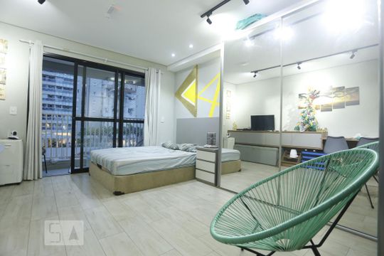 Kitnet/Studio à venda com 1 quarto, 30m² em Santa Efigênia, São Paulo