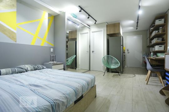 Studio de kitnet/studio para alugar com 1 quarto, 30m² em Santa Efigênia, São Paulo