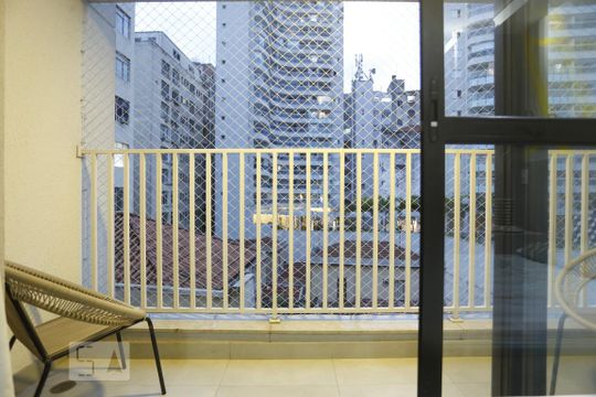 Varanda de kitnet/studio à venda com 1 quarto, 30m² em Santa Efigênia, São Paulo