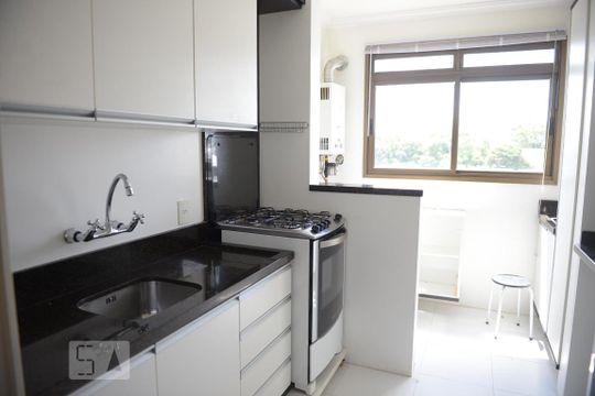 Cozinha de apartamento à venda com 2 quartos, 75m² em Marechal Rondon, Canoas