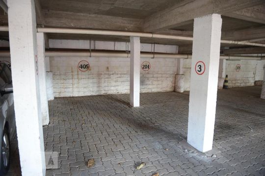 Garagem de apartamento à venda com 2 quartos, 75m² em Marechal Rondon, Canoas