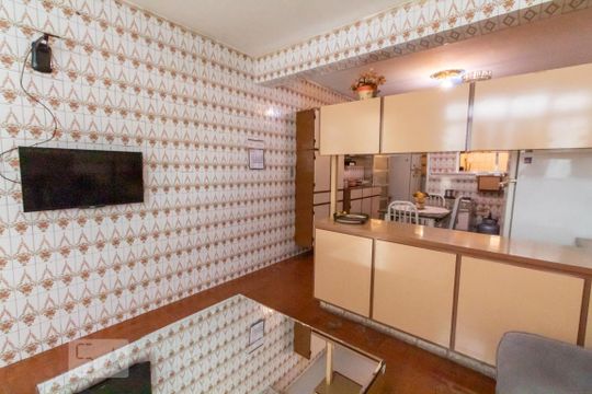 Sala de casa à venda com 3 quartos, 160m² em Cambuci, São Paulo