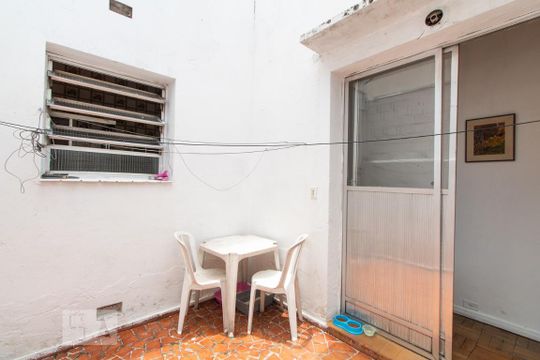 Área comum de casa à venda com 3 quartos, 160m² em Cambuci, São Paulo