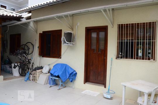 Área comum de casa à venda com 3 quartos, 110m² em Estância Velha, Canoas