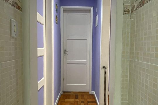 Corredor de apartamento à venda com 2 quartos, 60m² em Bonsucesso, Rio de Janeiro
