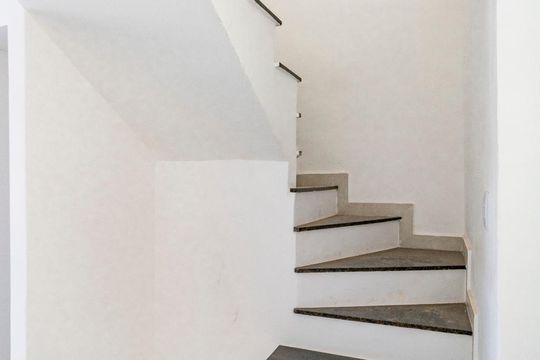 Escada de apartamento para alugar com 4 quartos, 150m² em São Pedro, Belo Horizonte