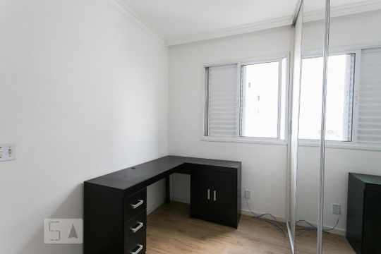 Quarto 2 de apartamento para alugar com 2 quartos, 45m² em Jardim Ibitirama, São Paulo
