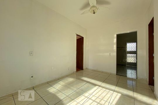 Casa para alugar com 3 quartos, 80m² em Vila da Penha, Rio de Janeiro