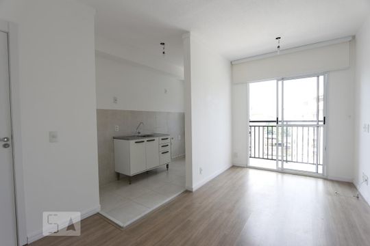 Apartamento para alugar com 2 quartos, 46m² em Taquara, Rio de Janeiro