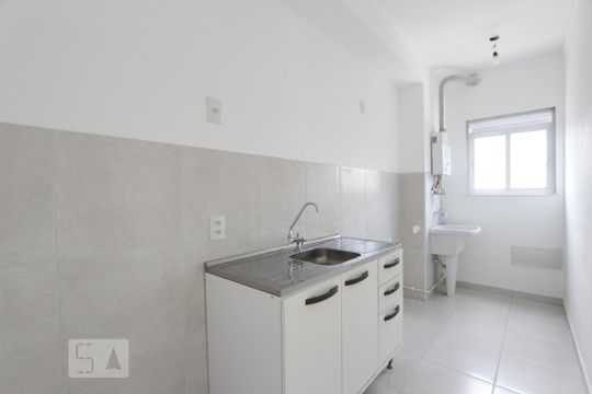 Cozinha de apartamento para alugar com 2 quartos, 46m² em Taquara, Rio de Janeiro