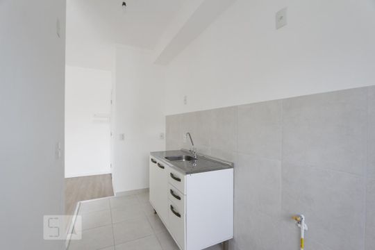 Cozinha de apartamento para alugar com 2 quartos, 46m² em Taquara, Rio de Janeiro