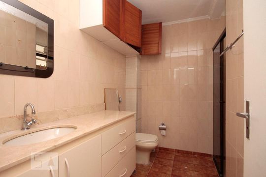 Banheiro de apartamento para alugar com 1 quarto, 56m² em Vila Buarque, São Paulo