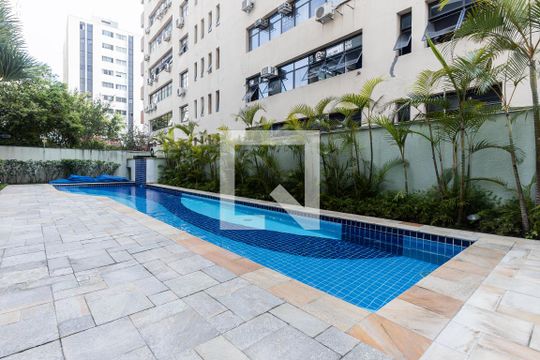 Piscina de apartamento para alugar com 1 quarto, 58m² em Pinheiros, São Paulo