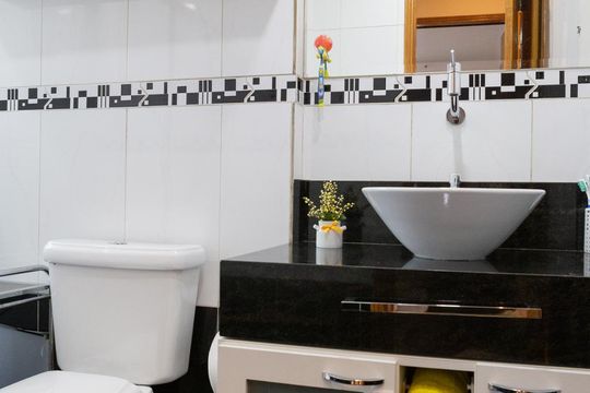 Banheiro de apartamento à venda com 2 quartos, 57m² em Campos Elíseos, São Paulo