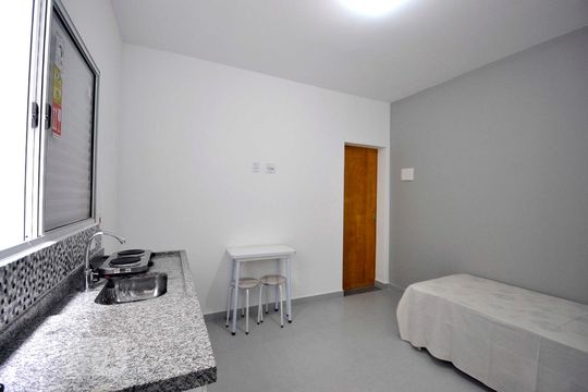Quarto/Cozinha de kitnet/studio para alugar com 1 quarto, 15m² em Butantã, São Paulo