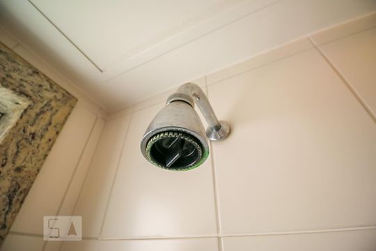Chuveiro de apartamento para alugar com 3 quartos, 218m² em Brooklin, São Paulo