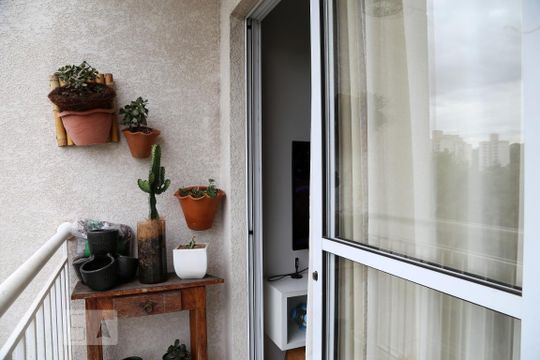 Varanda da Sala de apartamento para alugar com 3 quartos, 60m² em Pirajussara, São Paulo