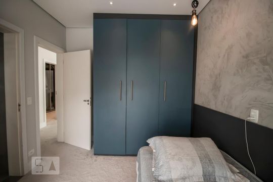 Suíte 3 de casa para alugar com 3 quartos, 480m² em Parque Jabaquara, São Paulo