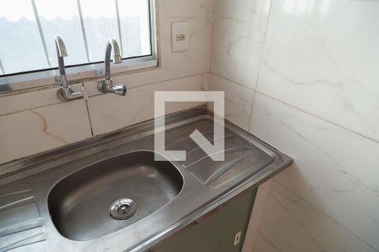Cozinha - Pia de casa para alugar com 1 quarto, 35m² em Vila Guarani (zona Sul), São Paulo