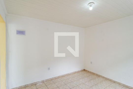Quarto de casa para alugar com 1 quarto, 50m² em Vila Guarani (zona Sul), São Paulo