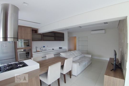 Cozinha de apartamento para alugar com 2 quartos, 70m² em Brooklin Paulista, São Paulo
