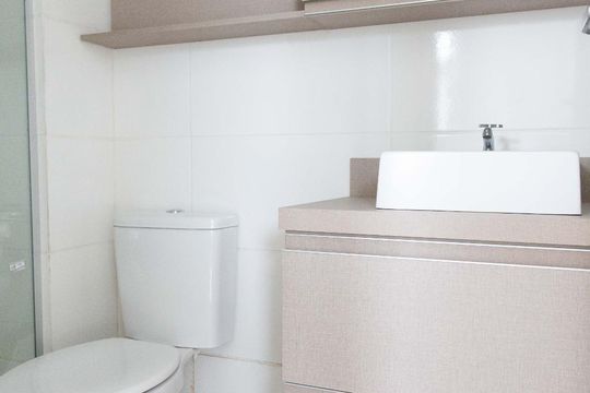 Banheiro de apartamento à venda com 2 quartos, 76m² em Protásio Alves, Porto Alegre