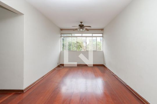Apartamento para alugar com 2 quartos, 75m² em Jardim Aeroporto, São Paulo