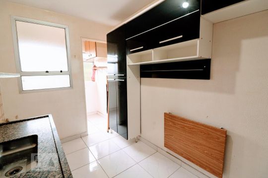 Cozinha de apartamento à venda com 2 quartos, 68m² em Vila Vermelha, São Paulo