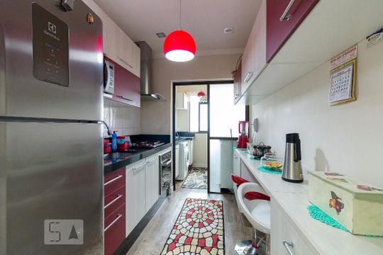 Cozinha de apartamento à venda com 2 quartos, 59m² em Vila Rio, Guarulhos