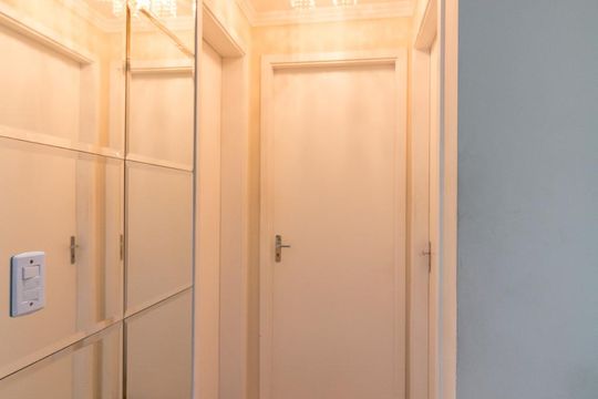 Corredor de apartamento à venda com 2 quartos, 59m² em Vila Rio, Guarulhos