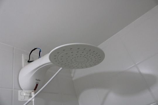 Chuveiro  de apartamento à venda com 1 quarto, 42m² em Água Branca, São Paulo