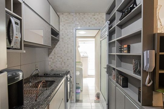Cozinha de apartamento à venda com 3 quartos, 68m² em Chácara Seis de Outubro, São Paulo