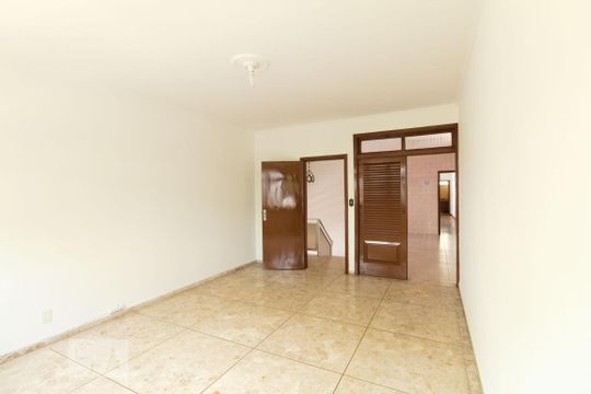 Sala de casa para alugar com 2 quartos, 140m² em Embaré, Santos