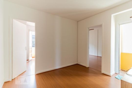 Sala de apartamento para alugar com 2 quartos, 60m² em Bela Vista, São Paulo